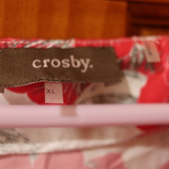 Crosby Bright Red Floral Large Flowers Sleeveless Vneck Top XL - Picture 7 of 9